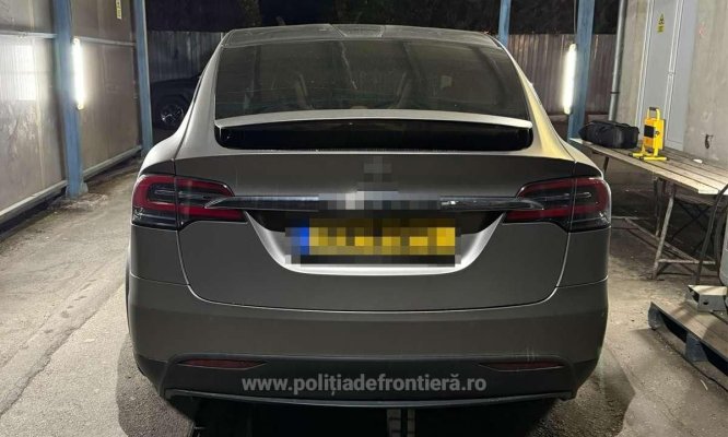 Captură la frontieră! O mașină de 105.000 de lei, căutată de autoritățile olandeze, a fost oprită la Sighetu Marmației
