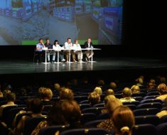 Reprezentanții asociațiilor de proprietari, informați cu privire la utilizarea insulelor ecologice digitalizate