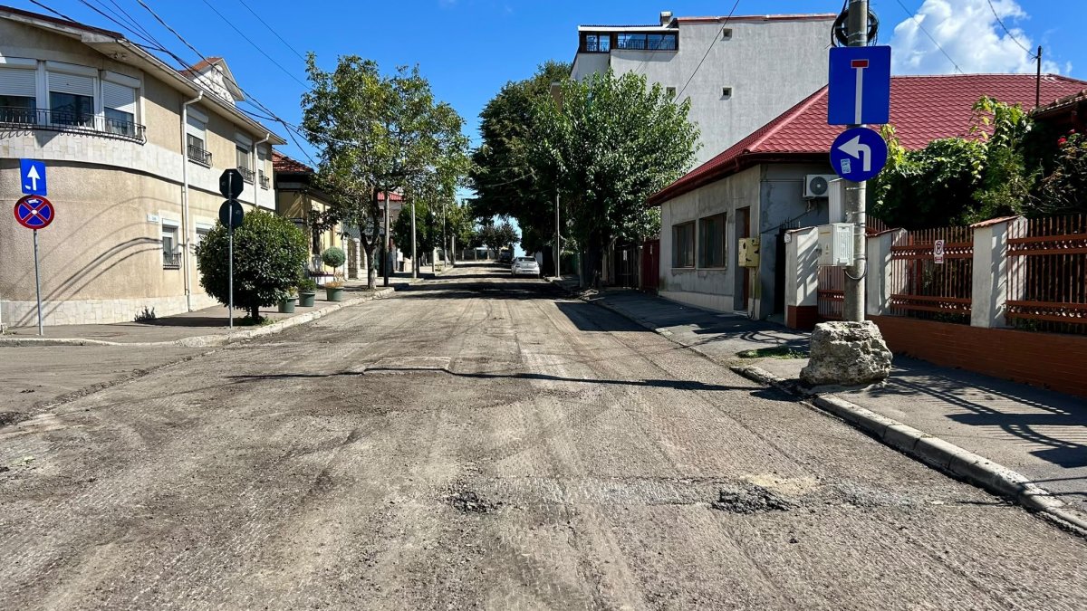 Restrictii de trafic rutier pe strada Turda din cartierul Faleza Nord pentru lucrari de asfaltare