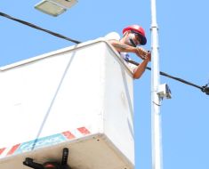 Noi etape în lucrările de modernizare a iluminatului public Noi etape în lucrările de modernizare a iluminatului public