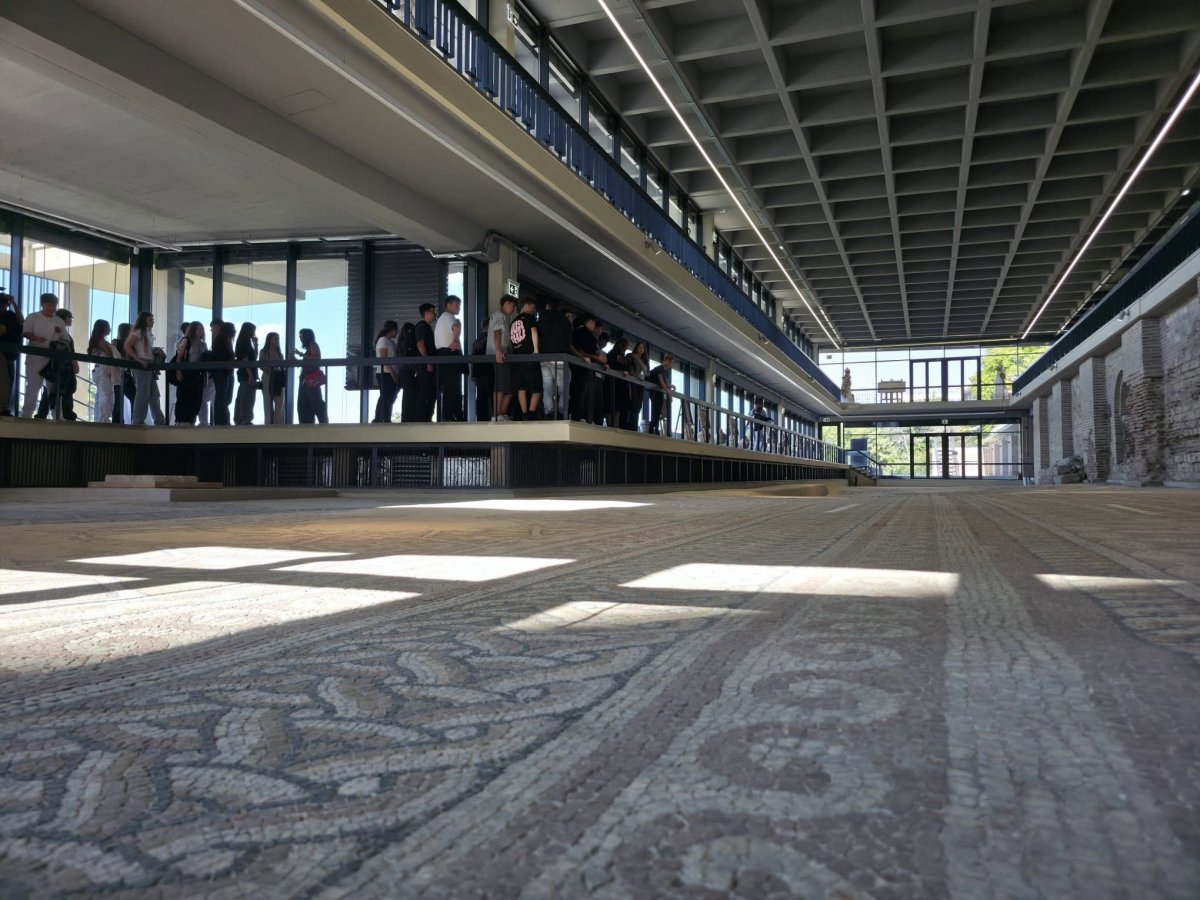 Elevii Liceului Tehnologic „Tomis“ au participat la un tur ghidat prin Peninsula Constantei, organizat de Muzeul de Istorie Elevii Liceului Tehnologic „Tomis“ au participat la un tur ghidat prin Peninsula Constantei, organizat de Muzeul de Istorie