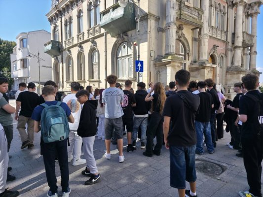A fost promulgată legea care elimină examenul suplimentar de admitere la liceu