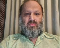Ce a găsit proprietarul în apartamentul pe care l-a închiriat ”Contelui” Zambra. Mobilier rupt, podele degradate și mizerie de nedescris Ce a găsit proprietarul în apartamentul pe care l-a închiriat ”Contelui” Zambra. Mobilier rupt, podele degradate și mizerie de nedescris