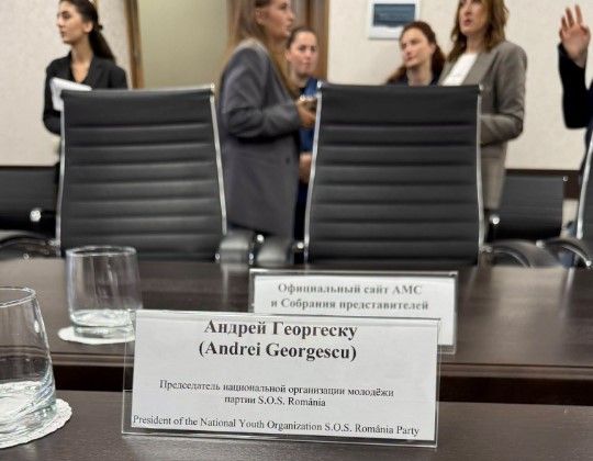 Diana sosoaca si-a trimis fiul ca observator la alegerile din Rusia: „Ne dau clasa“. Video Diana sosoaca si-a trimis fiul ca observator la alegerile din Rusia: „Ne dau clasa“. Video