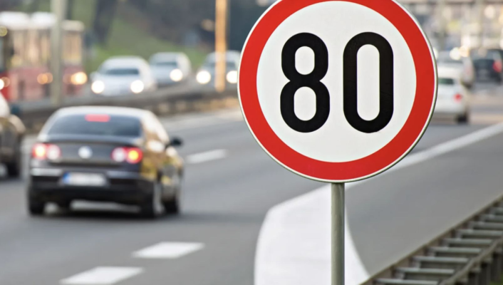 Șoc pentru șoferi: Sateliții de la Bruxelles ne vor controla pedala de accelerație