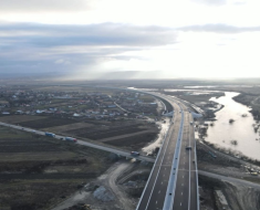 Minunea din Noiembrie: se deschide traficul pe autostrada-fantomă începută acum aproape 25 de ani Minunea din Noiembrie: se deschide traficul pe autostrada-fantomă începută acum aproape 25 de ani
