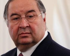 UE i-au eliminat pe oligarhii ruși Alisher Usmanov și Mihail Fridman de pe lista sancţiunilor individuale UE i-au eliminat pe oligarhii ruși Alisher Usmanov și Mihail Fridman de pe lista sancţiunilor individuale