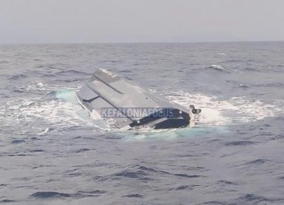 Român dispărut în Marea Ionică! Ambarcațiunea în care se afla s-a răsturnat în largul insulei Kefalonia. Video