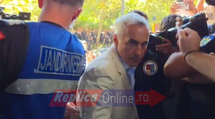 Călin Georgescu a fost preluat de trupele speciale din locuința sa din Mogoșoaia și dus la DIICOT, pentru audieri. Video