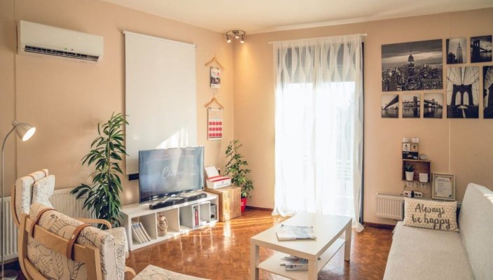 UE pune o ochii pe Airbnb și Booking. Sunt vizaţi şi românii care îşi închiriază apartamentele