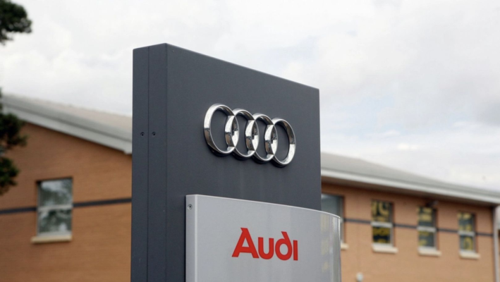 Situație absurdă în industria auto: De ce încearcă Audi să își oprească propriile mașini electrice să intre în Germania