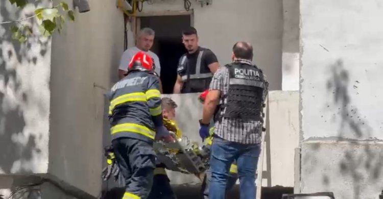 O femeie a murit, după ce a căzut de la etajul 10 al unui bloc de pe strada Suceava! Video