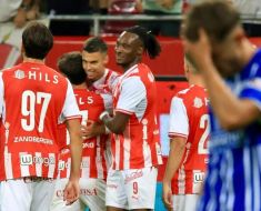 Dinamo - Farul 4-0: Câinii au făcut scor cu marinarii, profitând și de prostia comisă de Alibec Dinamo - Farul 4-0: Câinii au făcut scor cu marinarii, profitând și de prostia comisă de Alibec