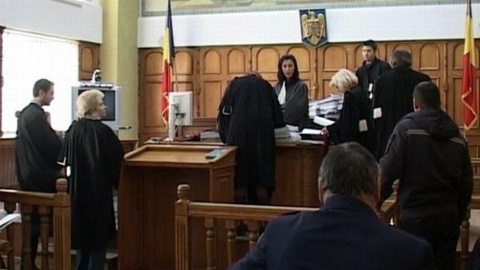 Doi rusi au fost trimisi in judecata de Parchetul General: au folosit certificate false de cetatenie pentru a obtine acte romanesti Doi rusi au fost trimisi in judecata de Parchetul General: au folosit certificate false de cetatenie pentru a obtine acte romanesti