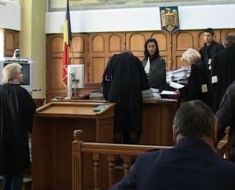 Doi ruși au fost trimiși în judecată de Parchetul General: au folosit certificate false de cetățenie pentru a obține acte românești Doi ruși au fost trimiși în judecată de Parchetul General: au folosit certificate false de cetățenie pentru a obține acte românești