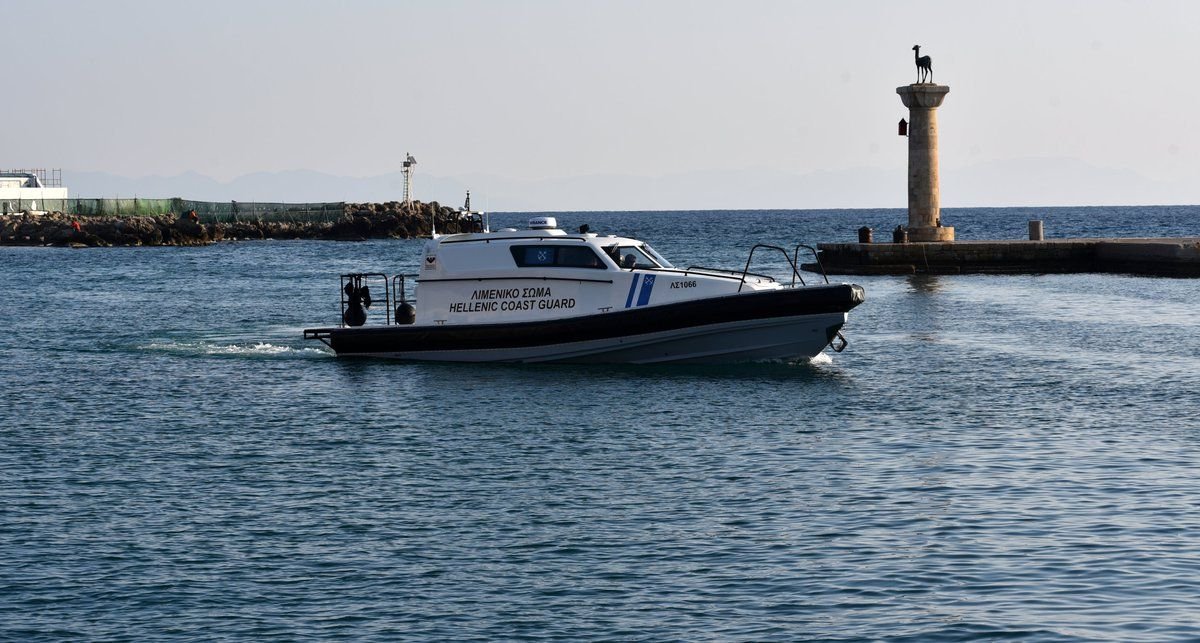 Roman disparut in Marea Ionica! Ambarcatiunea in care se afla s-a rasturnat in largul insulei Kefalonia. Video Roman disparut in Marea Ionica! Ambarcatiunea in care se afla s-a rasturnat in largul insulei Kefalonia. Video