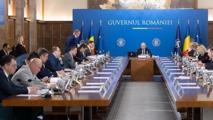 Executivul are 10 zile să umple conturile judecătorilor. Cum a eșuat încercarea lui Bolojan de a transforma un litigiu pierdut în conflict constituțional!
