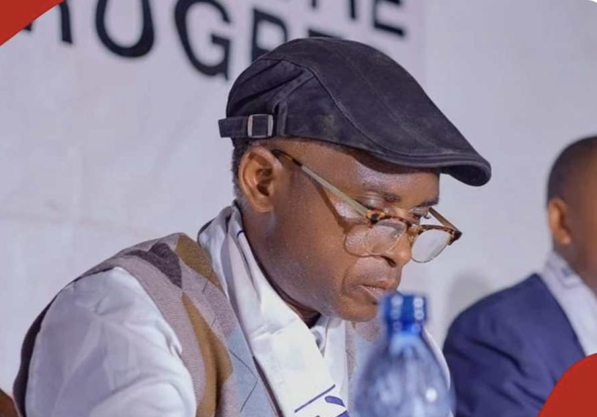 Un lider politic a fost ucis dupa ce a promovat la radio masuri de prevenire impotriva Ebola Un lider politic a fost ucis dupa ce a promovat la radio masuri de prevenire impotriva Ebola