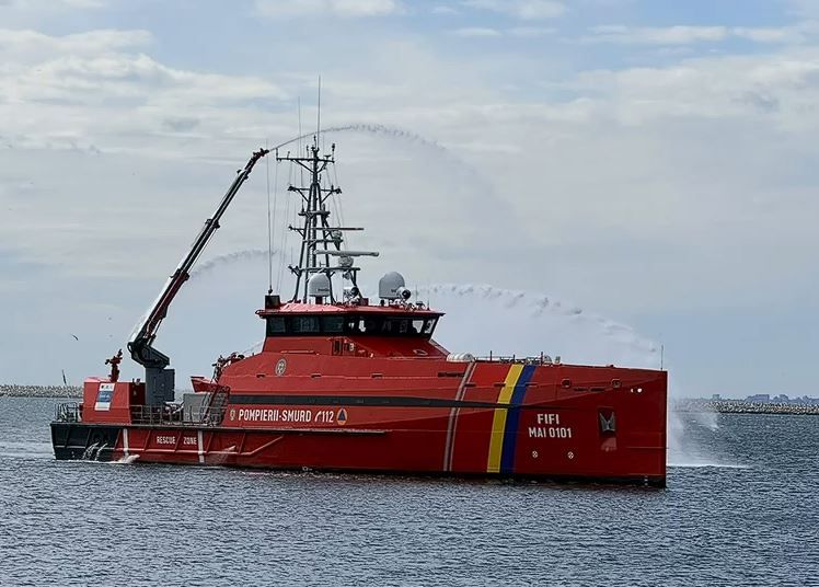 Iadul declansat in Portul Midia: Cum au gestionat salvatorii sapte situatii critice aparute simultan pe mare si pe uscat. Video