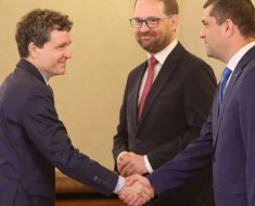 Radu Miruță dezvăluie miza formulei negociate pentru viitorul Guvern: AUR, ținut în afara jocului