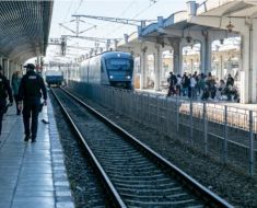 Razie în trenurile de călători și în gări: Zeci de persoane legitimate și amenzi aplicate de polițiștii de la Transporturi