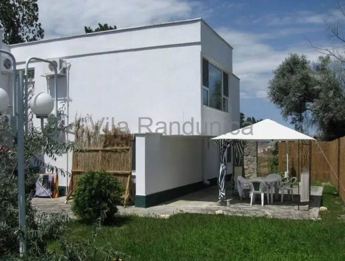 Cine raspunde pentru situatia dezastruoasa de la Mamaia SA? Terenuri pe plaja nevalorificate, venituri neincasate si rezultate scandaloase. Video Cine raspunde pentru situatia dezastruoasa de la Mamaia SA? Terenuri pe plaja nevalorificate, venituri neincasate si rezultate scandaloase. Video