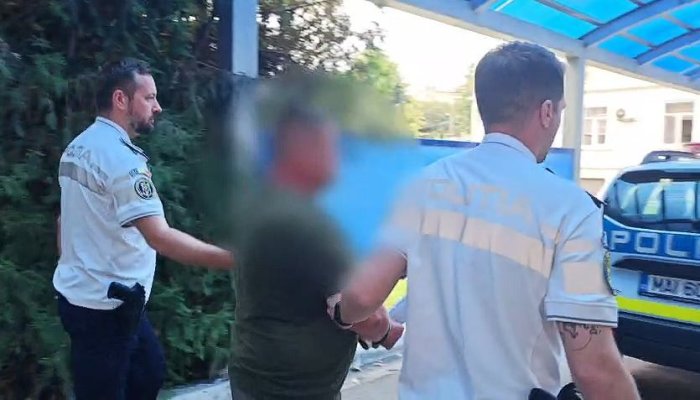 Un recidivist a fost reținut, după ce a fost prins, din nou, conducând fără permis. Video