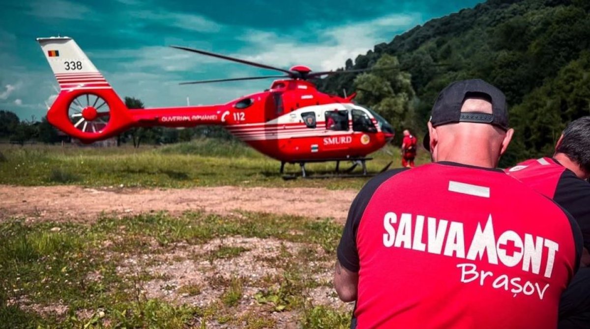 Misiune contra cronometru in Muntii Fagaras: Un barbat cu piciorul fracturat, evacuat cu elicopterul Misiune contra cronometru in Muntii Fagaras: Un barbat cu piciorul fracturat, evacuat cu elicopterul