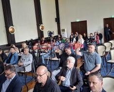Pace istorică în Consiliul Județean: Proiectele au trecut atât de repede, încât consilierii au prins meciul de seară Pace istorică în Consiliul Județean: Proiectele au trecut atât de repede, încât consilierii au prins meciul de seară