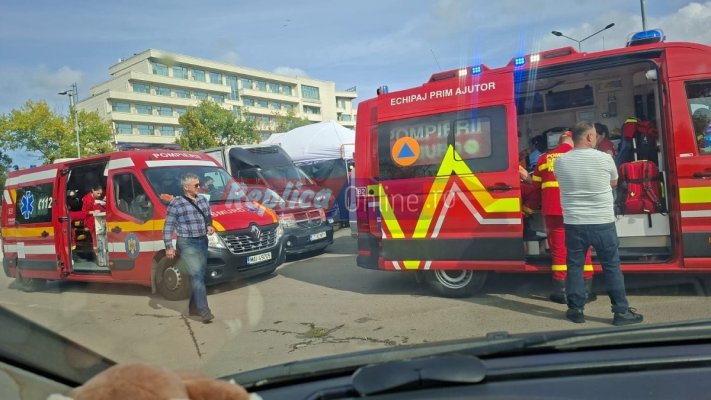 Intervenție de urgență la Pavilionul Expozițional Constanța. Două mașini SMURD au fost trimise la fața locului