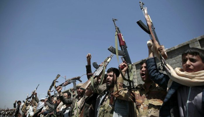 Rebelii Houthi din Yemen spun că au lansat atacuri asupra ministerului Apărării din Riad