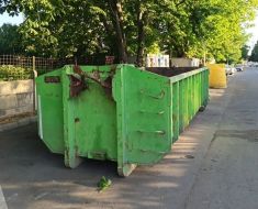 Containere speciale pentru deșeuri voluminoase amplasate în cartierele Brătianu și Palas