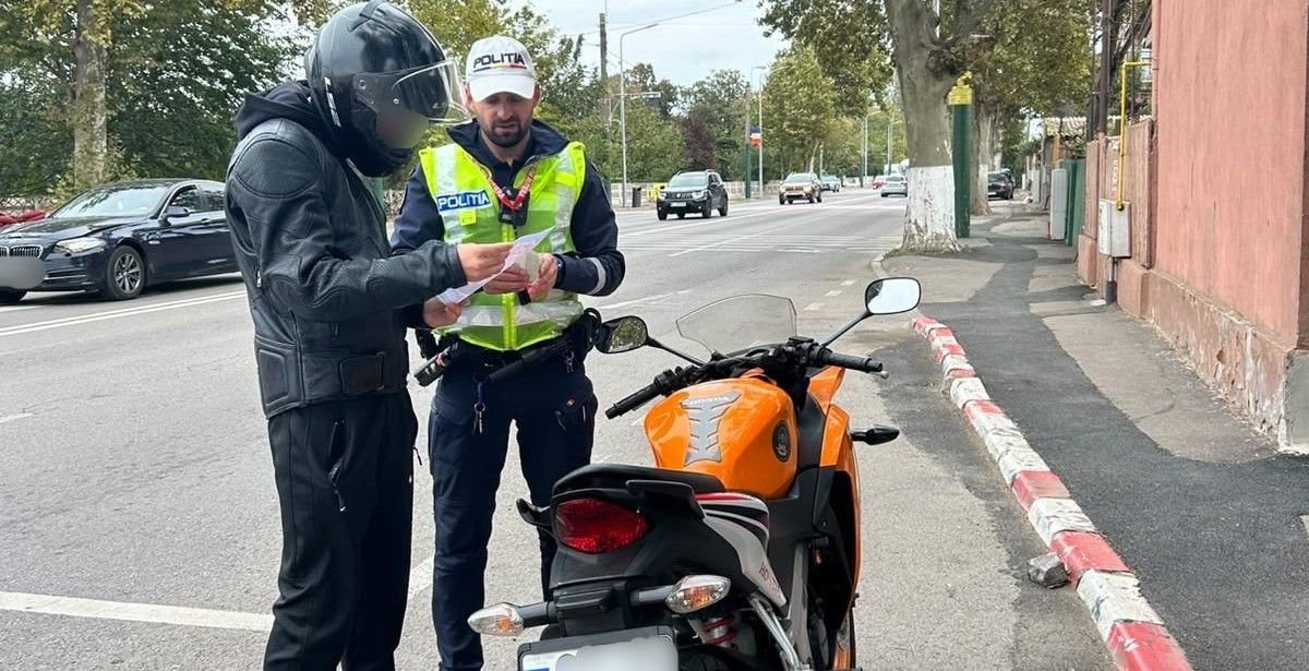 Politistii constanteni organizeaza activitati de informare si prevenire pentru siguranta celor care circula pe doua roti Politistii constanteni organizeaza activitati de informare si prevenire pentru siguranta celor care circula pe doua roti
