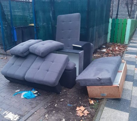 Deși amenzile sunt uriașe, mobilierul vechi din Tomis Nord ajunge noul decor urban