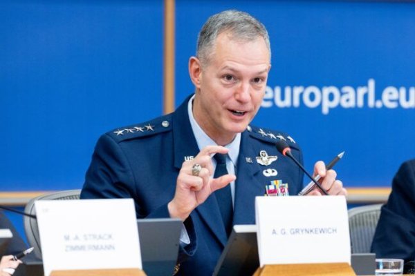 NATO își consolidează apărarea în fața amenințărilor rusești și a noilor războaie hibride