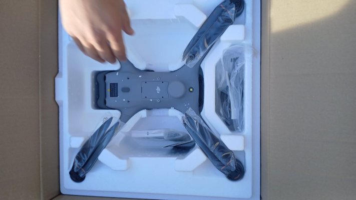 Captură impresionantă la Calafat: Drone ultra-performante pentru transport și filmare, evaluate la peste un milion de lei, depistate de polițiști