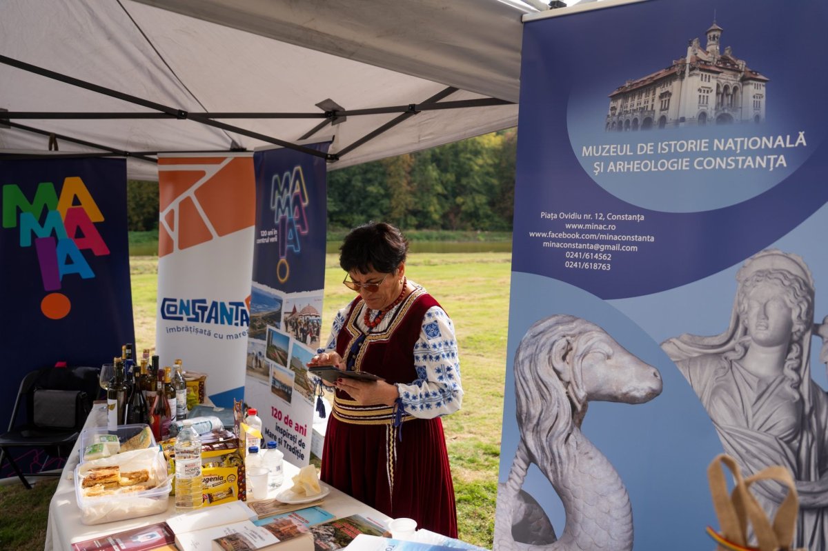 Dobrogea, in centrul atentiei la Bruxelles: OMD Mamaia–Constanta a participat la Bazarul Diplomatic din Belgia Dobrogea, in centrul atentiei la Bruxelles: OMD Mamaia–Constanta a participat la Bazarul Diplomatic din Belgia
