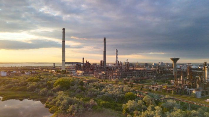 Rompetrol Rafinare accelerează tranziția energetică – centrală fotovoltaică pentru rafinăria Petromidia