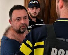 Procurorul Bucurică a făcut prăpăd în arest: A smuls grilajele și instalația de iluminat, a înfundat WC-ul și a inundat celula