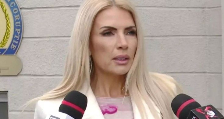Laura Vicol reactioneaza dupa vizita la DIICOT: „Am intrat, am semnat si am plecat“. Video Laura Vicol reactioneaza dupa vizita la DIICOT: „Am intrat, am semnat si am plecat“. Video