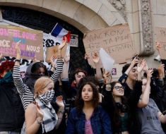 Un licean din Franța explică în Le Monde de ce a început „Revoluția Elevilor” Un licean din Franța explică în Le Monde de ce a început „Revoluția Elevilor”