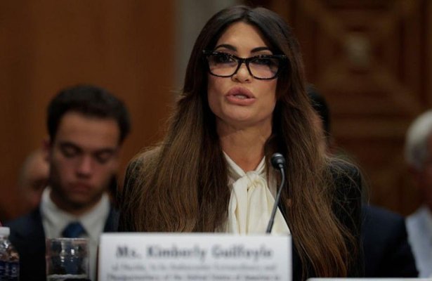 A demisionat Kimberly Guilfoyle, ambasadoarea SUA în Grecia, care s-a lăudat cu demiterea Guvernului Bolojan