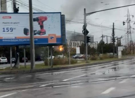 Incendiu in incinta CET Iasi. Pompierii au intervenit cu mai multe autospeciale. Video Incendiu in incinta CET Iasi. Pompierii au intervenit cu mai multe autospeciale. Video