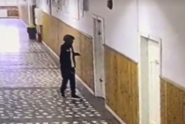 Bunicul elevului agresor din Bistrița acuză că acesta este victima bullying-ului: „Anul ăsta a fost premiant“