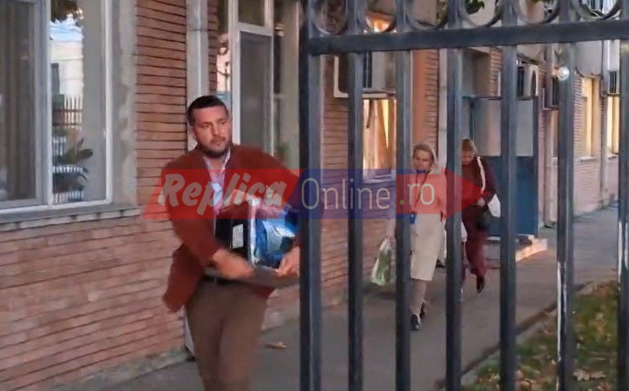 Dupa 12 ore, s-au incheiat perchezitiile DNA si DIICOT la sediul Confort Urban. Video Dupa 12 ore, s-au incheiat perchezitiile DNA si DIICOT la sediul Confort Urban. Video