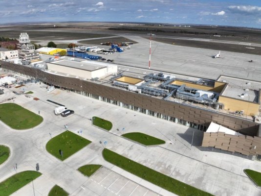 Cu mai puține zboruri și mai puțini pasageri, Aeroportul Mihail Kogălniceanu se redresează financiar doar pe hârtie?!