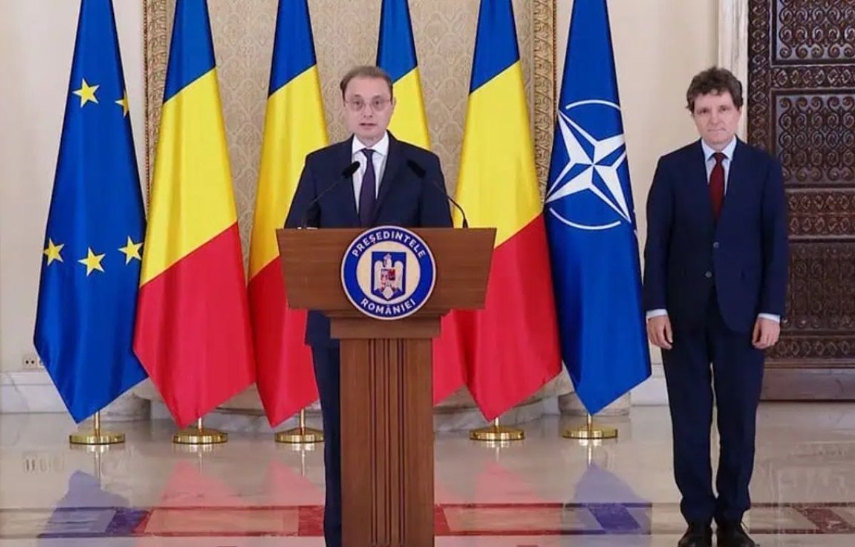 Luca Niculescu continua negocierile decisive si cauta voturile necesare pentru formarea noului Guvern Luca Niculescu continua negocierile decisive si cauta voturile necesare pentru formarea noului Guvern