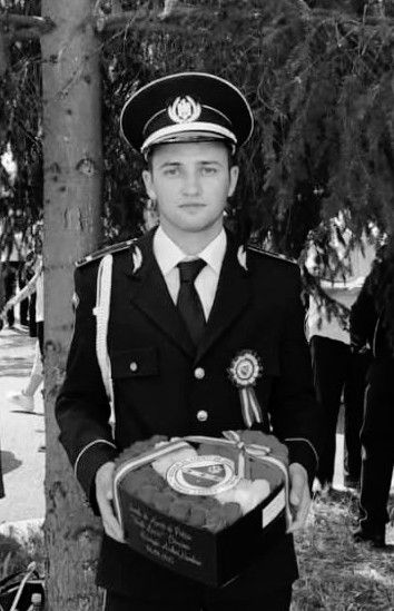 Doliu in politia constanteana: Agentul Hangiu Nicolae a pierit la doar 24 de ani, intr-un grav accident rutier Doliu in politia constanteana: Agentul Hangiu Nicolae a pierit la doar 24 de ani, intr-un grav accident rutier