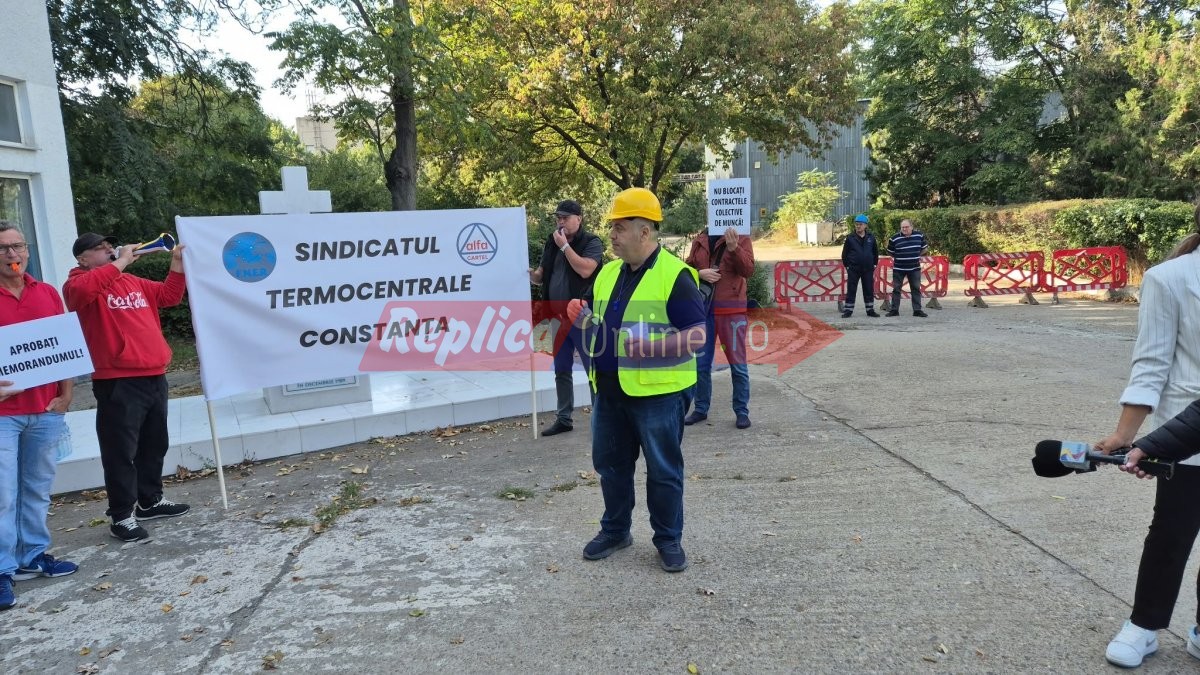 Val de proteste in energie: Sute de angajati blocheaza Ministerul Energiei si ies in strada, inclusiv la Constanta. Video Val de proteste in energie: Sute de angajati blocheaza Ministerul Energiei si ies in strada, inclusiv la Constanta. Video