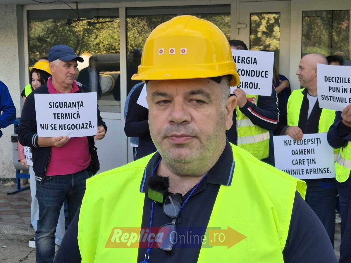 Val de proteste in energie: Sute de angajati blocheaza Ministerul Energiei si ies in strada, inclusiv la Constanta. Video Val de proteste in energie: Sute de angajati blocheaza Ministerul Energiei si ies in strada, inclusiv la Constanta. Video